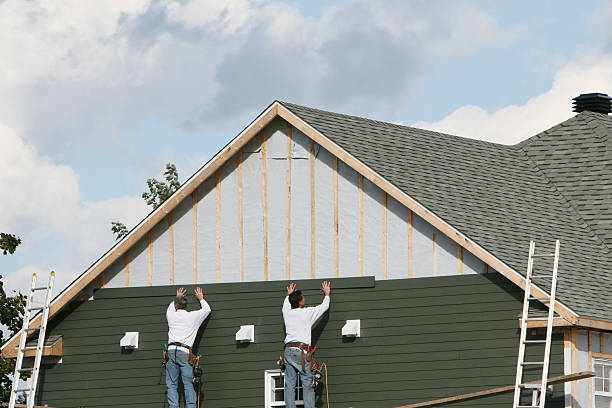 Professional Siding technician working in Jackson, NC